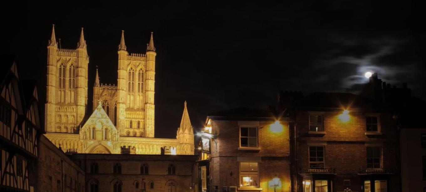 lincoln_cathedral_night.jpg